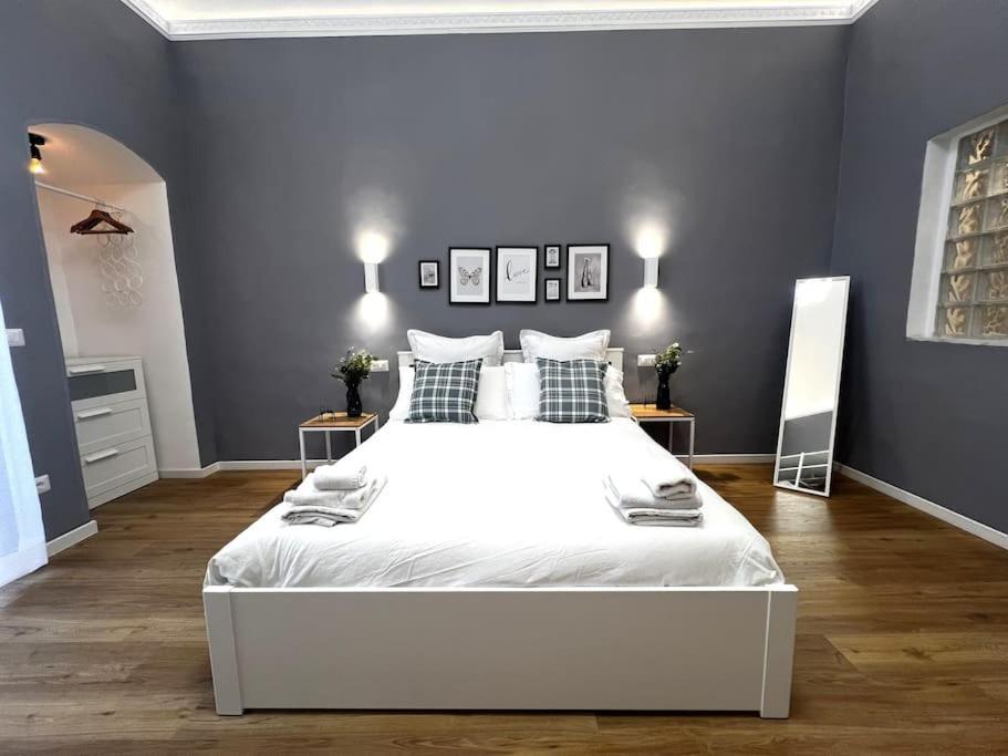 La Casa Del Papa Apartment Бари Екстериор снимка